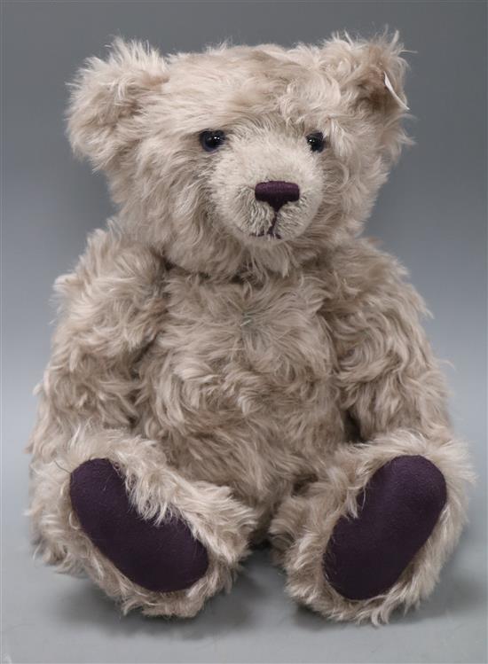 A Steiff Teddy Bear Grey 1999 EAN 660047, mint and boxed